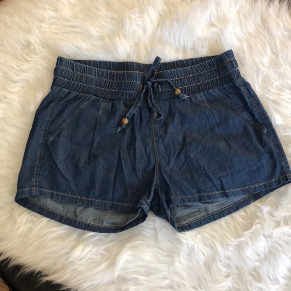 blue jean shorts with elastic waistband